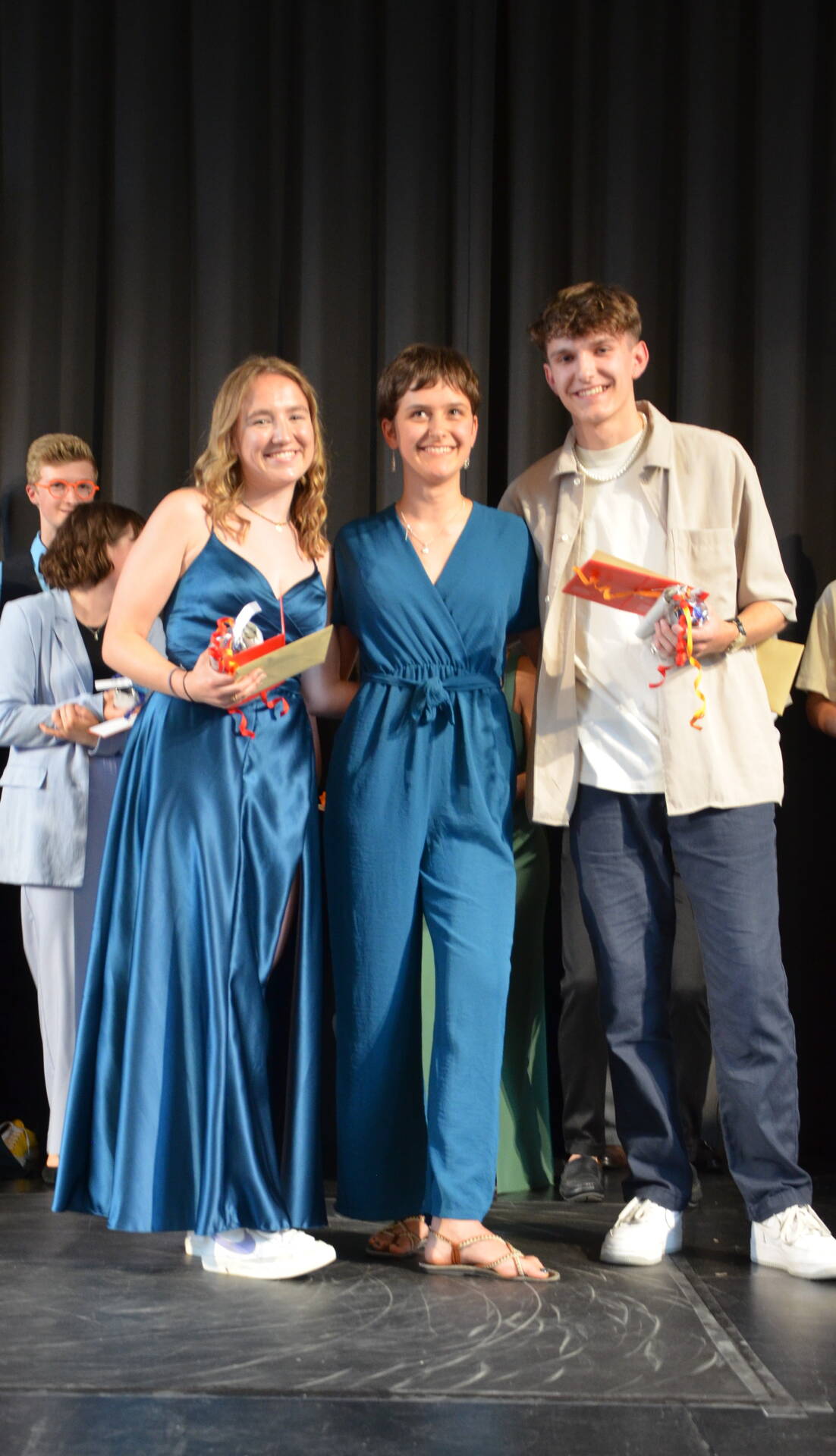die_besten_pruefungen_v._l._n._r.julie_joss-_julia_mueller-_jan_eichenberger.jpg